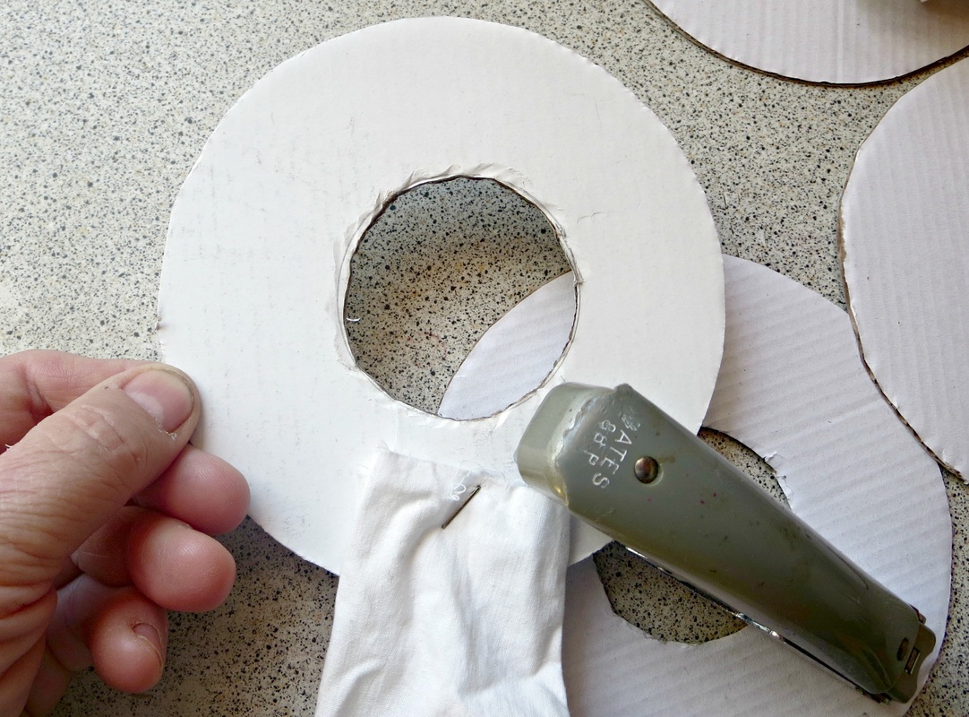 How to make Christmas Ornaments from Cardboard - The Boondocks Blog