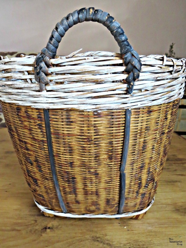 Front view of painted basket with black trim, A basket for my Snugglies- The Boondocks blog