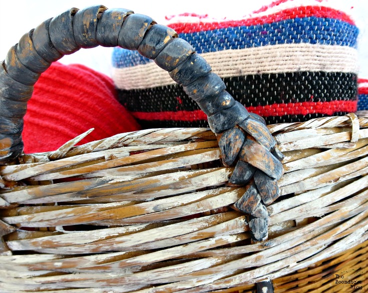 Detail of top of basket, Abasket for my Snugglies - The Boondocks Blog