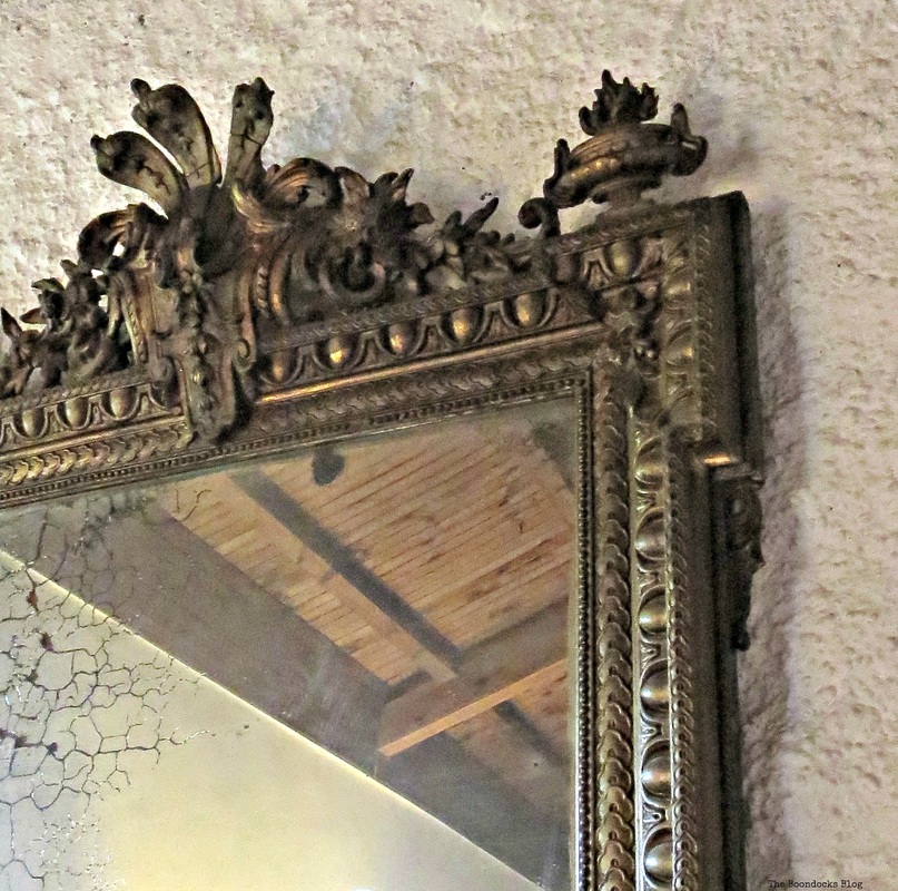 Detail of large mirror, A house full of tresures - the Boondocks blog 