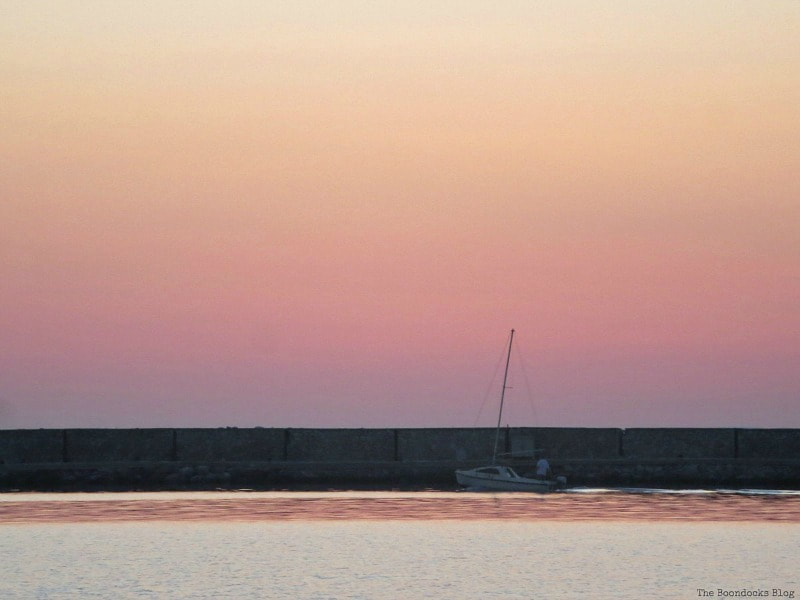 Pink/coral sunset, Photo of the Day for August, www.theboondocksblog.com
