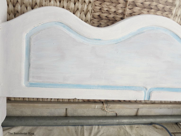 painting the carved area, How to Get Rid of the Blues with a Blue Daybed www.theboondocksblog.com