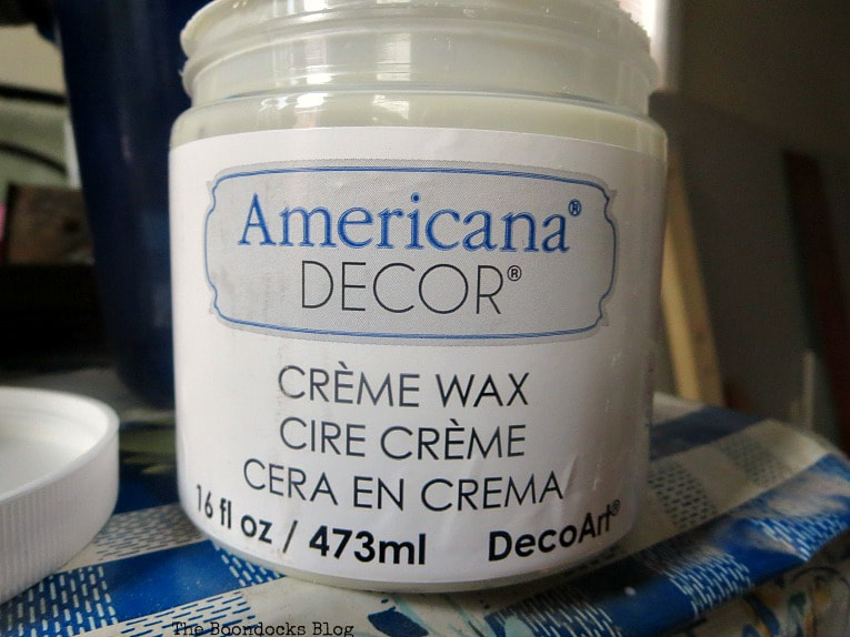 Americana Decor Creme Wax.