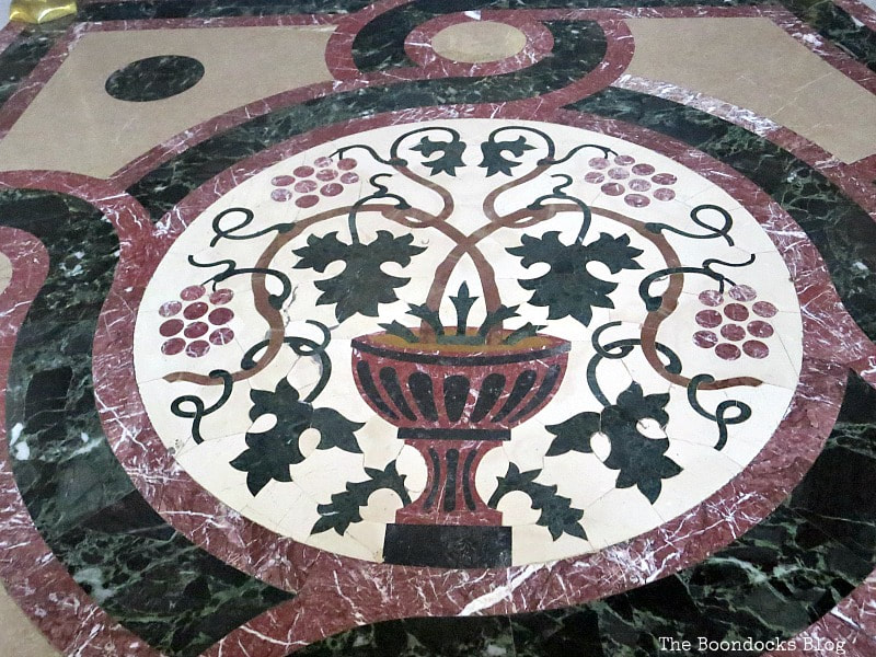 marble designs of grapevines on floor, Admiring the Interior of Saint Andrew's Cathedral www.theboondocksblog.com