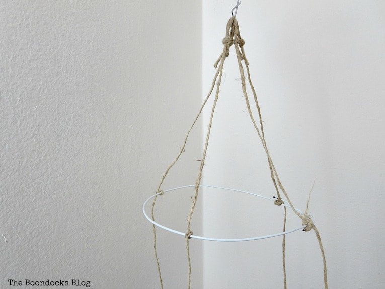 Kinds of Wire to Make a Hanging Mobile and Where to Buy It