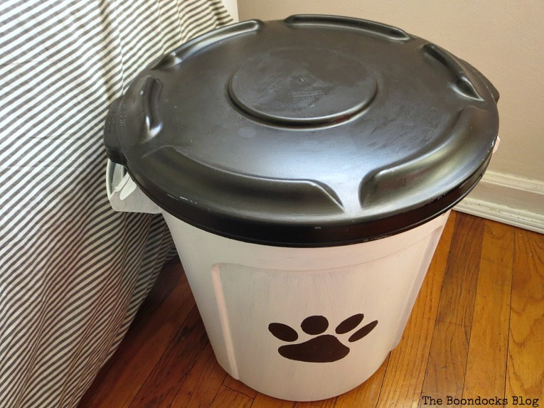 Top view of dog food storage container.